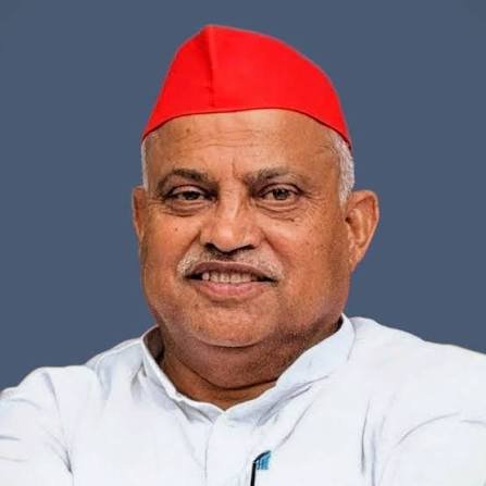 अखिलेश यादव