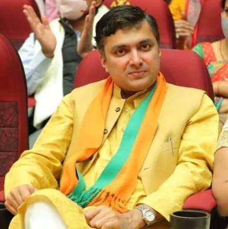 हर्षवर्धन बाजपेयी
